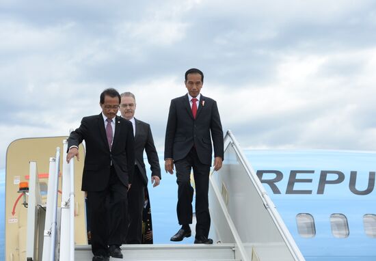 Indonesian President Joko Widodo arrives in Sochi for ASEAN-Russia Summit
