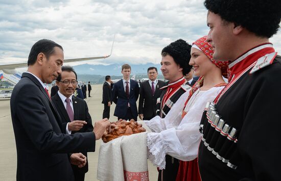 Indonesian President Joko Widodo arrives in Sochi for ASEAN-Russia Summit