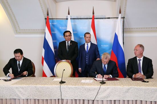 Russian Prime Minister Dmitry Medvedev meets with his Thai counterpart Prayut Chan-o-cha