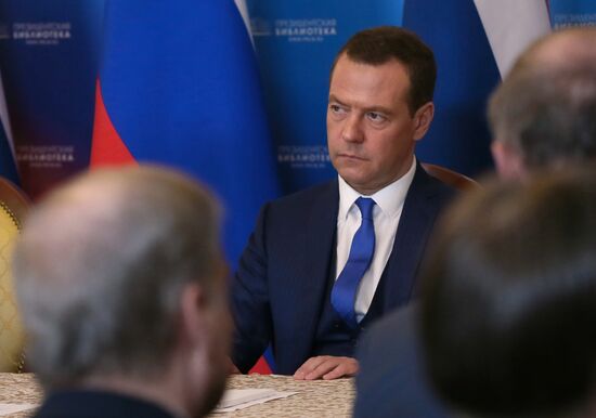 Russian Prime Minister Dmitry Medvedev meets with his Thai counterpart Prayut Chan-o-cha