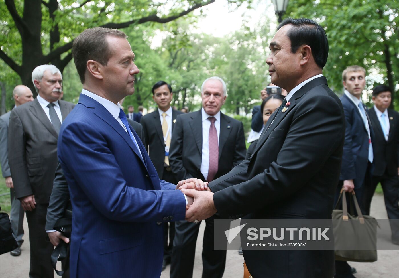 Dmitry Medvedev meets with Prime Minister of Thailand Prayut Chan-o-cha