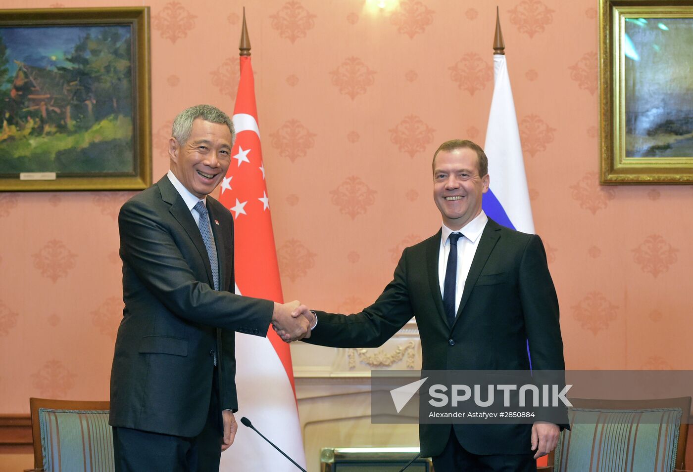 Russian Prime Minister Dmitry Medvedev meets with Prime Minister of Singapore Lee Hsien Loong