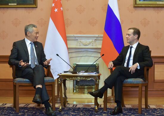 Russian Prime Minister Dmitry Medvedev meets with Prime Minister of Singapore Lee Hsien Loong