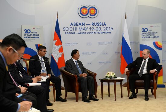 President Vladimir Putin meets with Prime Minister of Cambodia Hun Sen