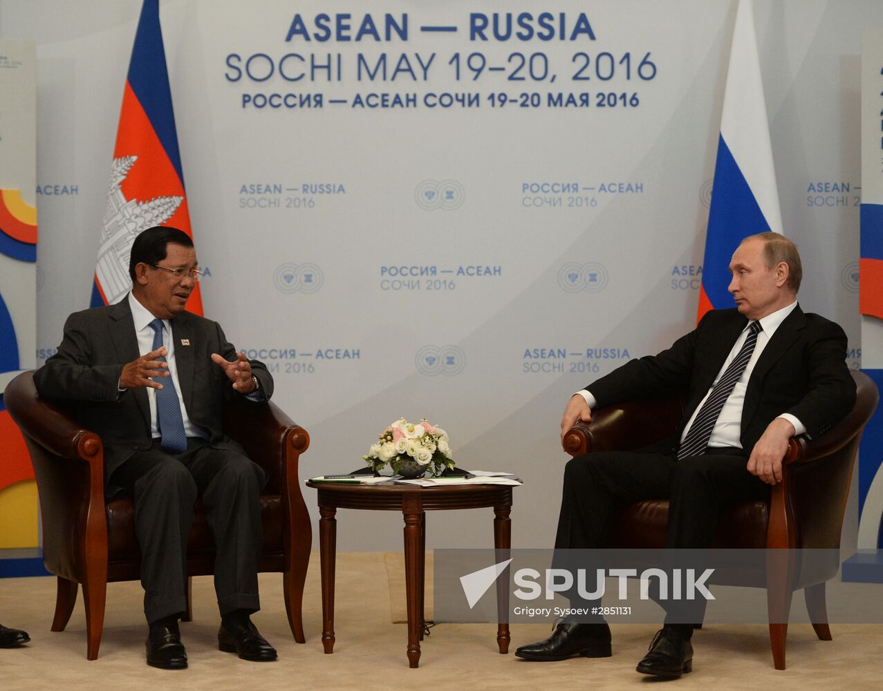 President Vladimir Putin meets with Prime Minister of Cambodia Hun Sen