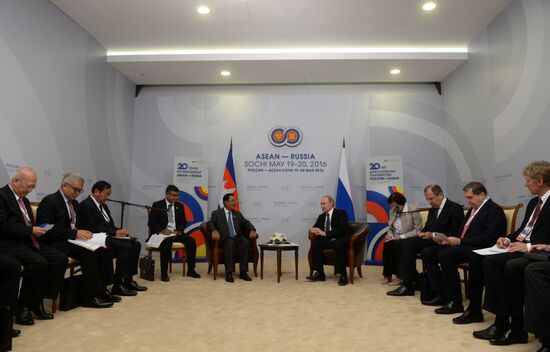 President Vladimir Putin meets with Prime Minister of Cambodia Hun Sen