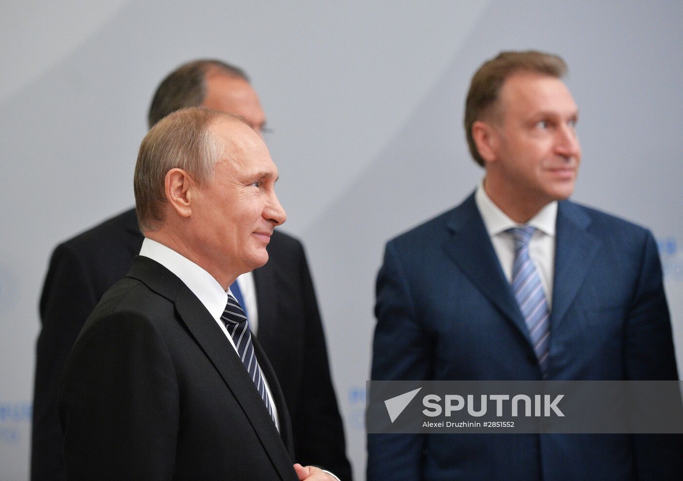 Russian President Vladimir Putin's bilateral meeting with Prime Minister of Singapore Lee Hsien Loong