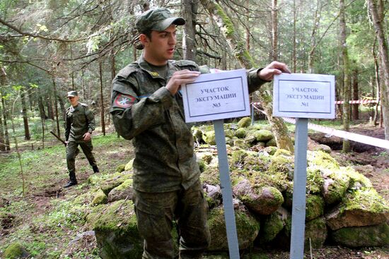 Rossiya Segodnya journalists arrive on Bolshoy Tyuters for cooperation with RGO