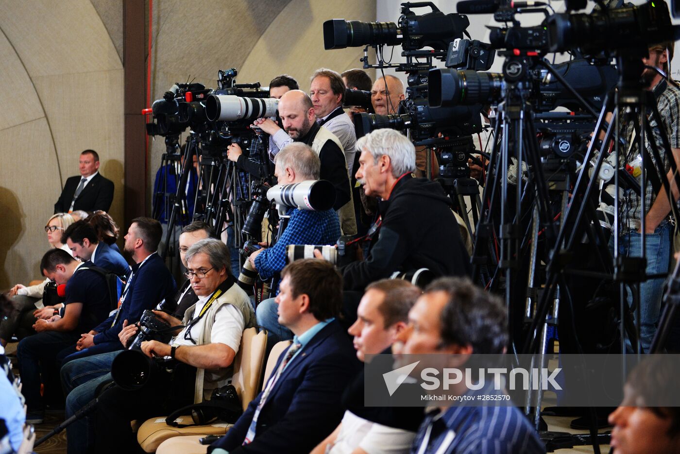 Russian President Vladimir Putin and Prime Minister of Laos Thongloun Sisoulith hold news conference following ASEAN-Russia Summit
