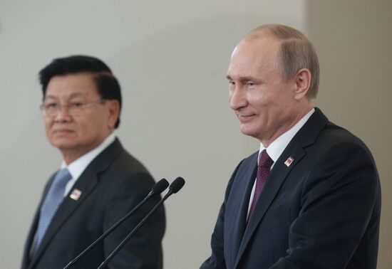 Russian President Vladimir Putin and Prime Minister of Laos Thongloun Sisoulith hold news conference following ASEAN-Russia Summit