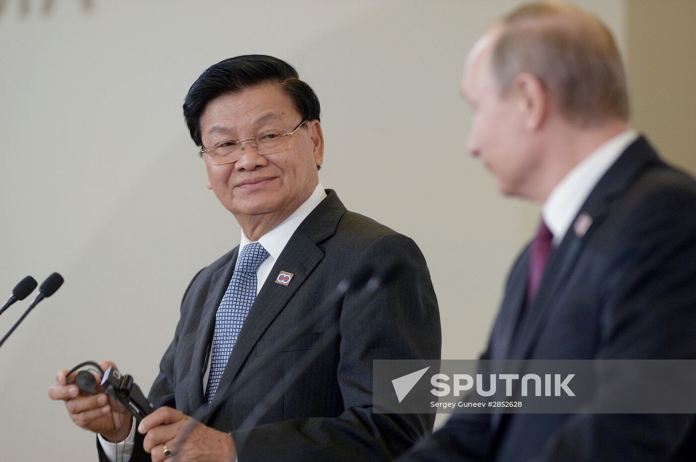 Russian President Vladimir Putin and Prime Minister of Laos Thongloun Sisoulith hold news conference following ASEAN-Russia Summit