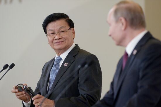 Russian President Vladimir Putin and Prime Minister of Laos Thongloun Sisoulith hold news conference following ASEAN-Russia Summit