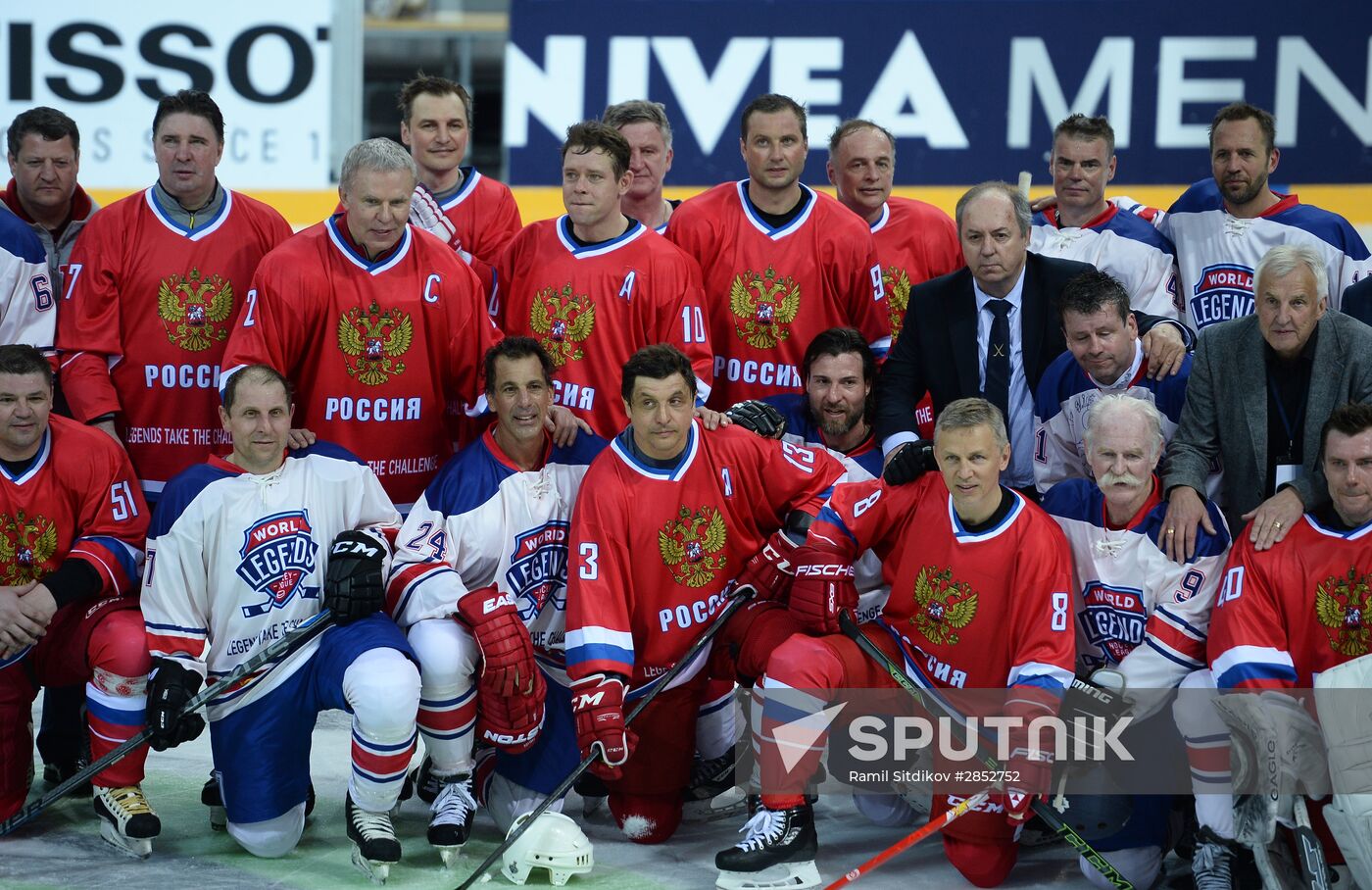Ice Hockey. World Legends Under Moscow Stars gala match