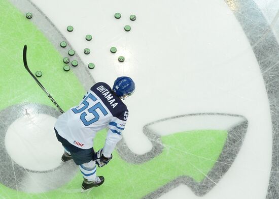 2016 IIHF World Ice Hockey Championship. Finland vs. Russia