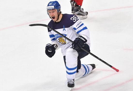 2016 IIHF World Ice Hockey Championship. Finland vs. Russia