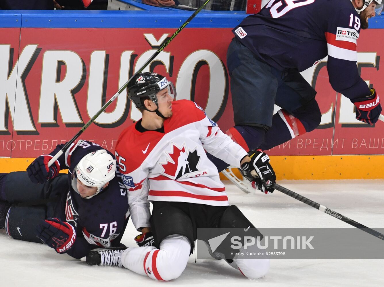 2016 IIHF World Ice Hockey Championship. Canada vs. USA