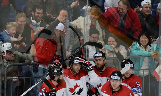 2016 IIHF World Ice Hockey Championship. Canada vs. USA
