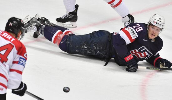 2016 IIHF World Ice Hockey Championship. Canada vs. USA
