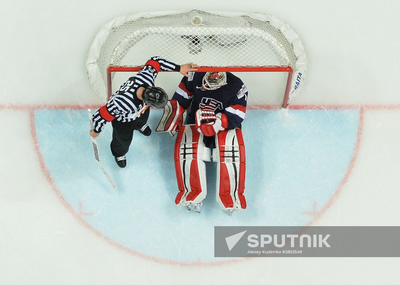 2016 IIHF World Ice Hockey Championship. Canada vs. USA