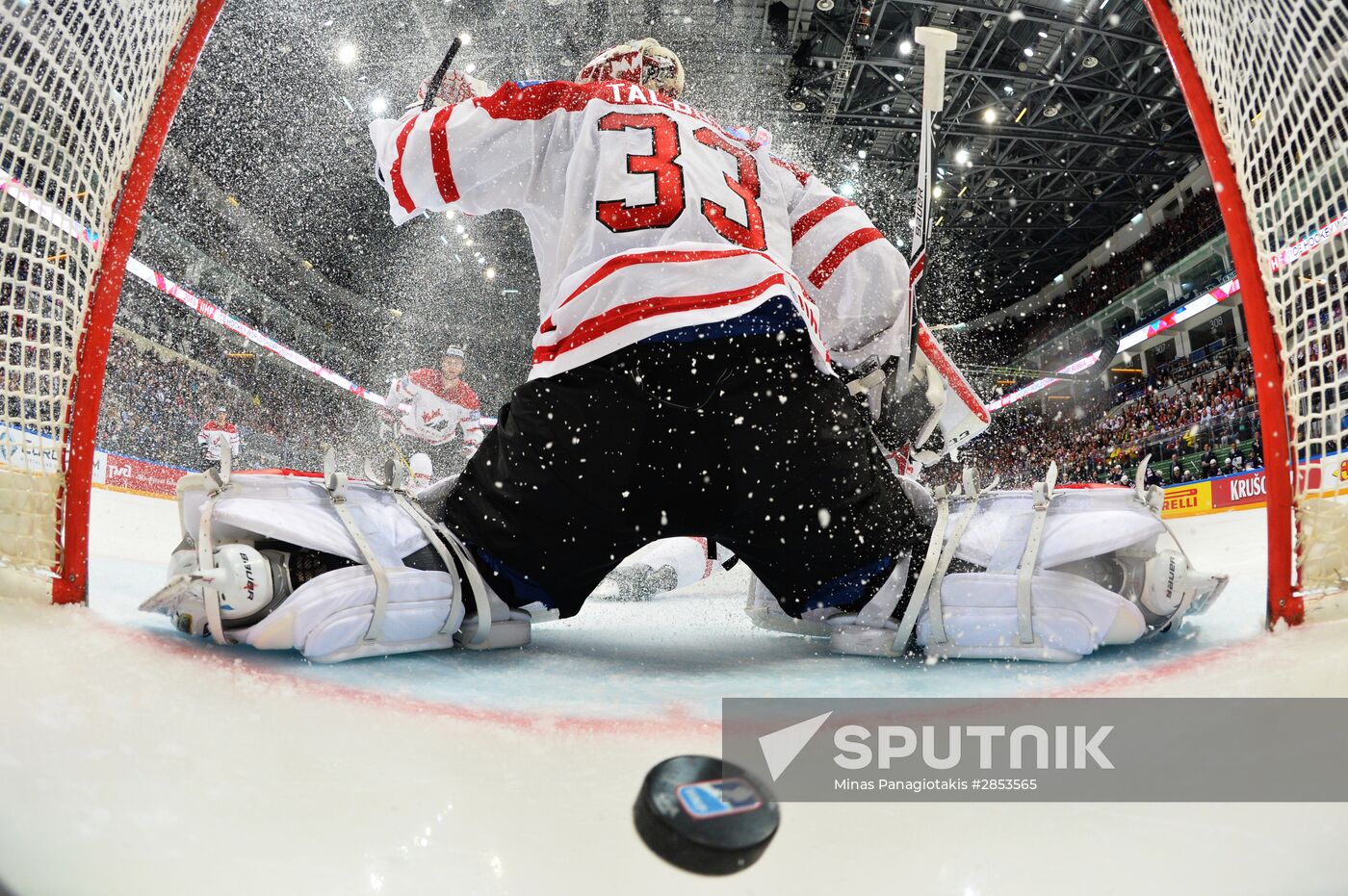 2016 IIHF World Ice Hockey Championship. Canada vs. USA