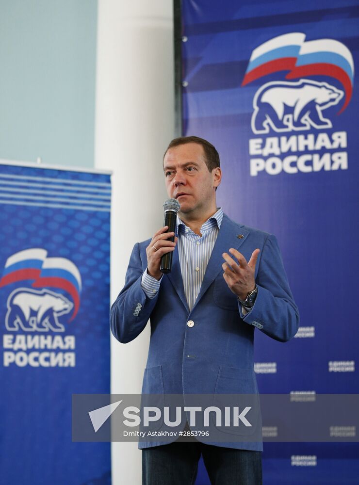 Prime Minister Dmitry Medvedev visits Crimean Federal District