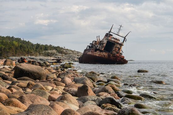 Russian Geographical Society's expedition to Hogland