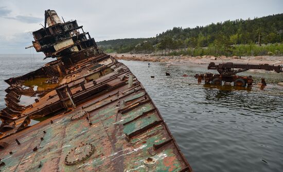 Russian Geographical Society's expedition to Hogland