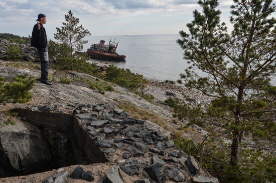 Russian Geographical Society's expedition to Hogland