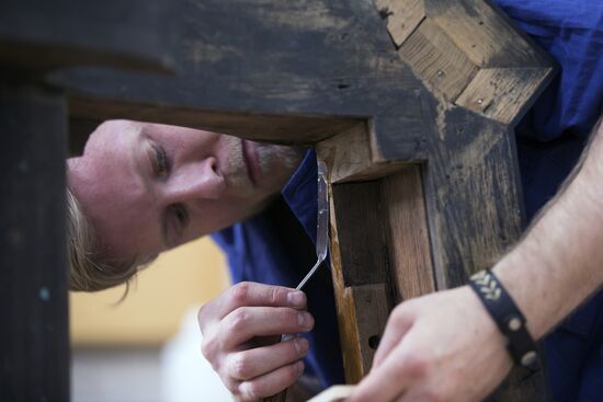 Furniture and interior wooden items restoration workshop at Grabar Center