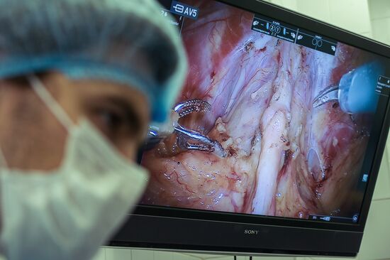 Oncology surgery using da Vinci Surgical System