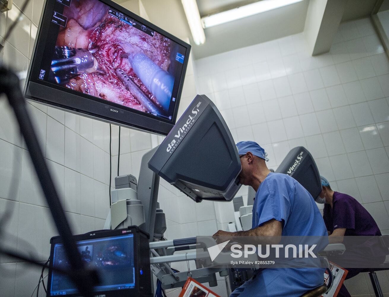 Oncology surgery using da Vinci Surgical System