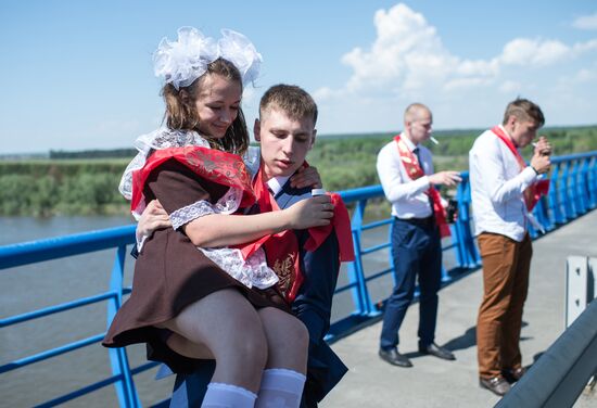 Last Bell celebration in Russian schools