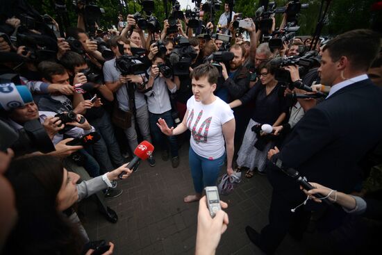 Ukrainian pilot Nadezhda Savchenko at Kiev airport