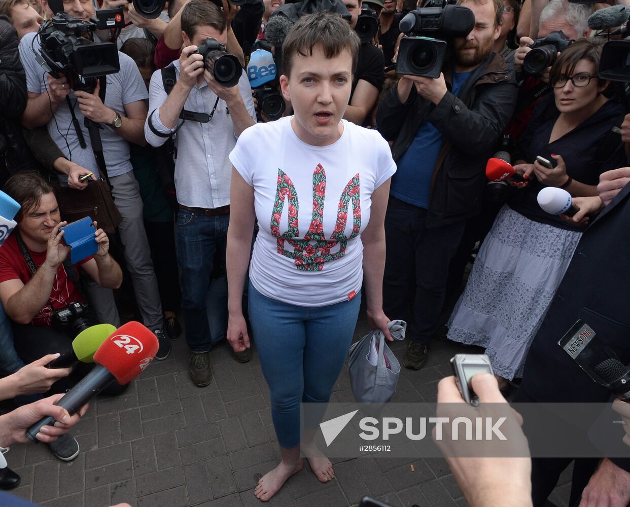 Ukrainian pilot Nadezhda Savchenko at Kiev airport