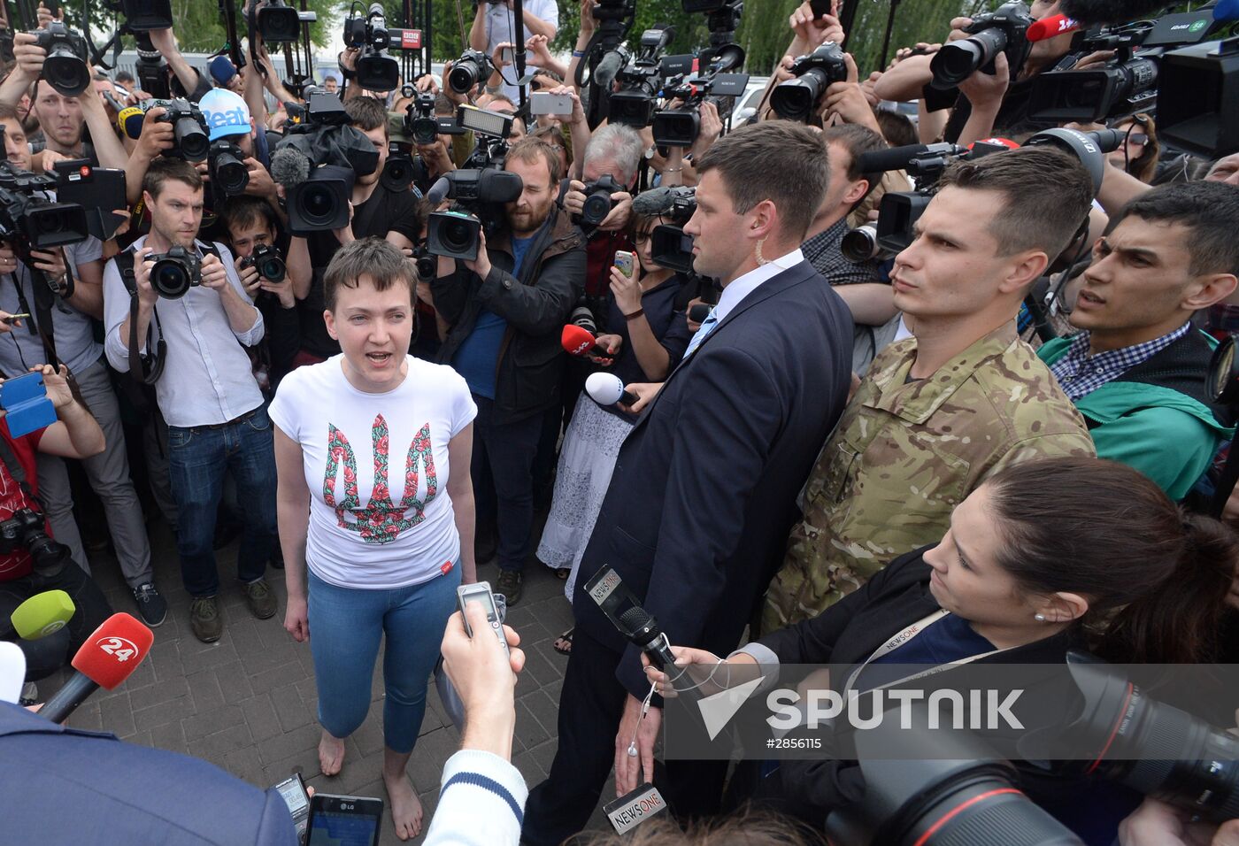Ukrainian pilot Nadezhda Savchenko at Kiev airport