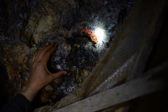 Crocoite deposit in Sverdlovsk Region