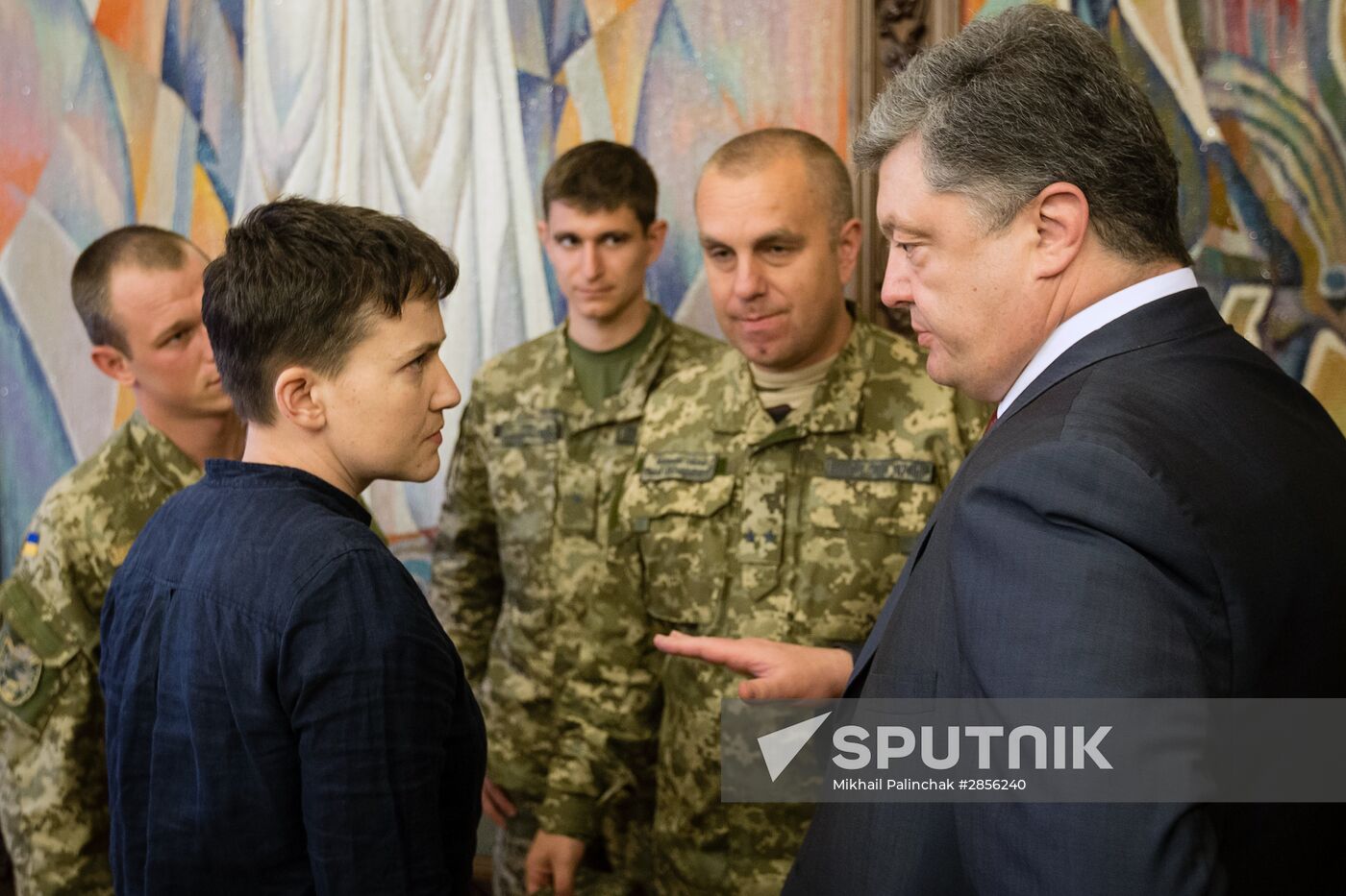 Ukrainian President Petro Poroshenko awards Nadezhda Savchenko the Order of Gold Star