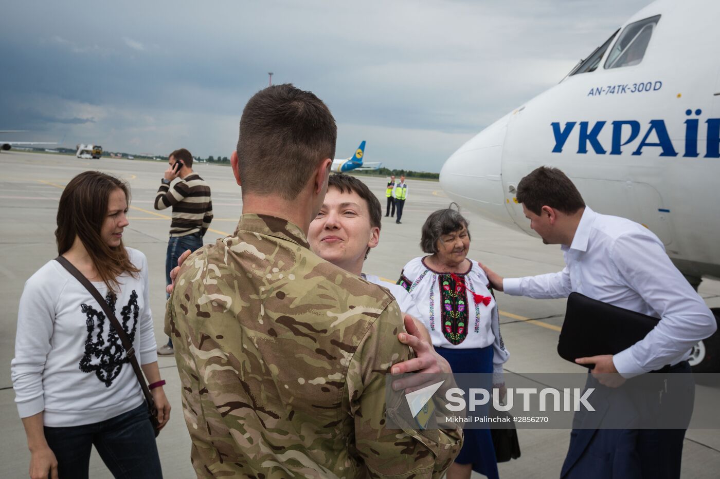 Ukrainian military pilot Nadezhda Savchenko at Kiev airport