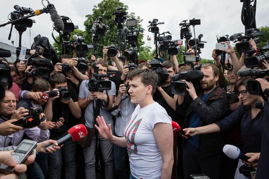 Ukrainian military pilot Nadezhda Savchenko at Kiev airport