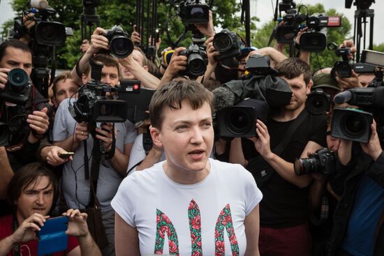 Ukrainian military pilot Nadezhda Savchenko at Kiev airport