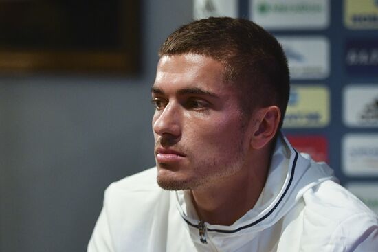 News conference with Russian national football team player Roman Neustadter