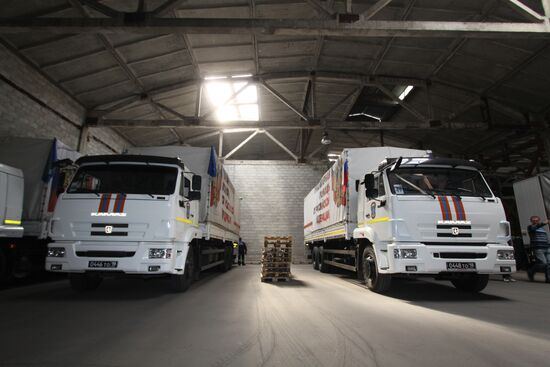 Russia's 52nd humanitarian aid convoy arrives in Donetsk