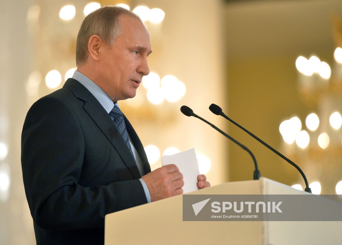 President Vladimir Putin speaks at plenary meeting of Russian Language and Literature Association