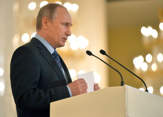 President Vladimir Putin speaks at plenary meeting of Russian Language and Literature Association