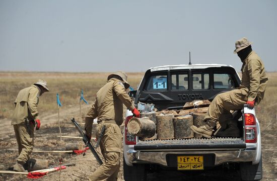 Finding and removing mines planted by ISIS in Iraq’s Kirkuk province