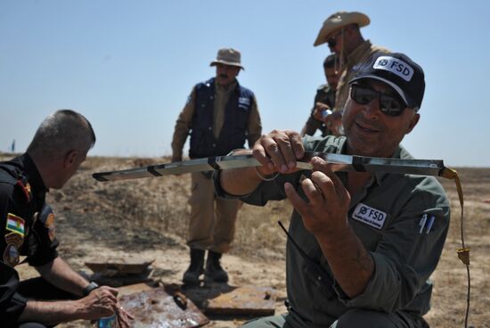Finding and removing mines planted by ISIS in Iraq’s Kirkuk province