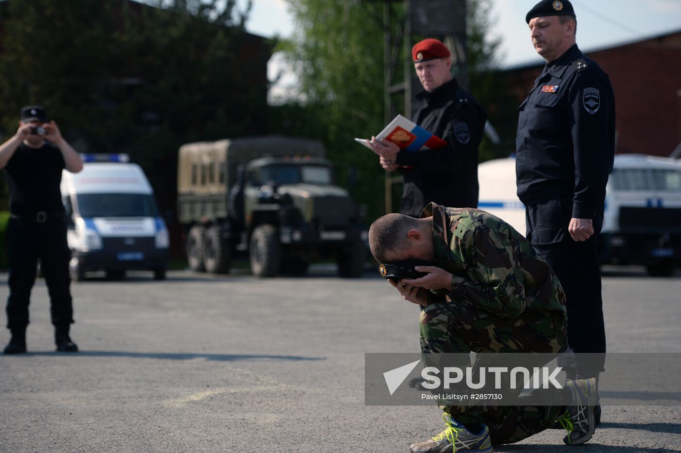 Black beret test in Yekaterinburg