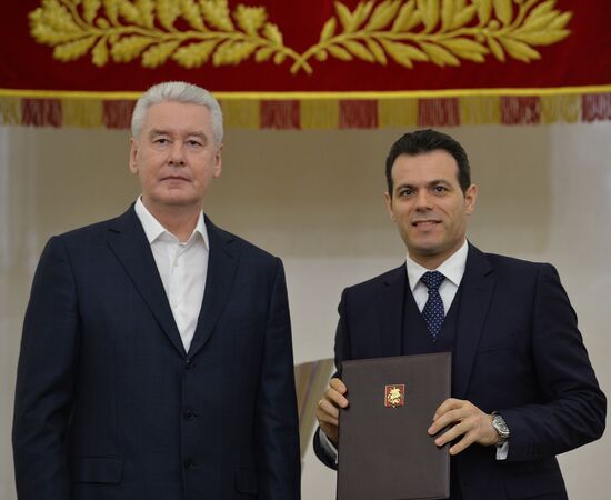 CSKA basketball p[layers meets with Moscow Mayor