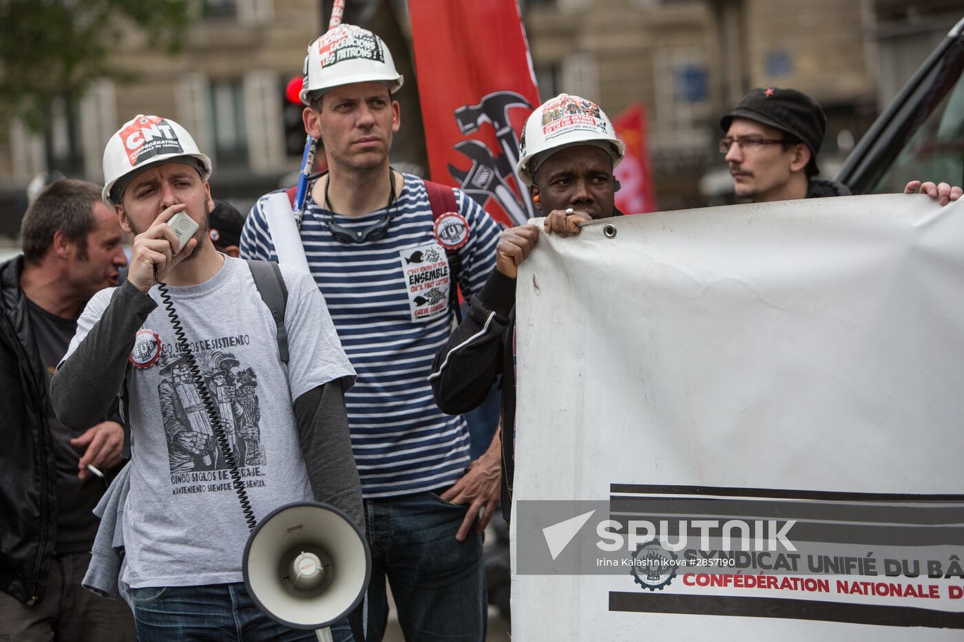 French unions protest against labor reforms