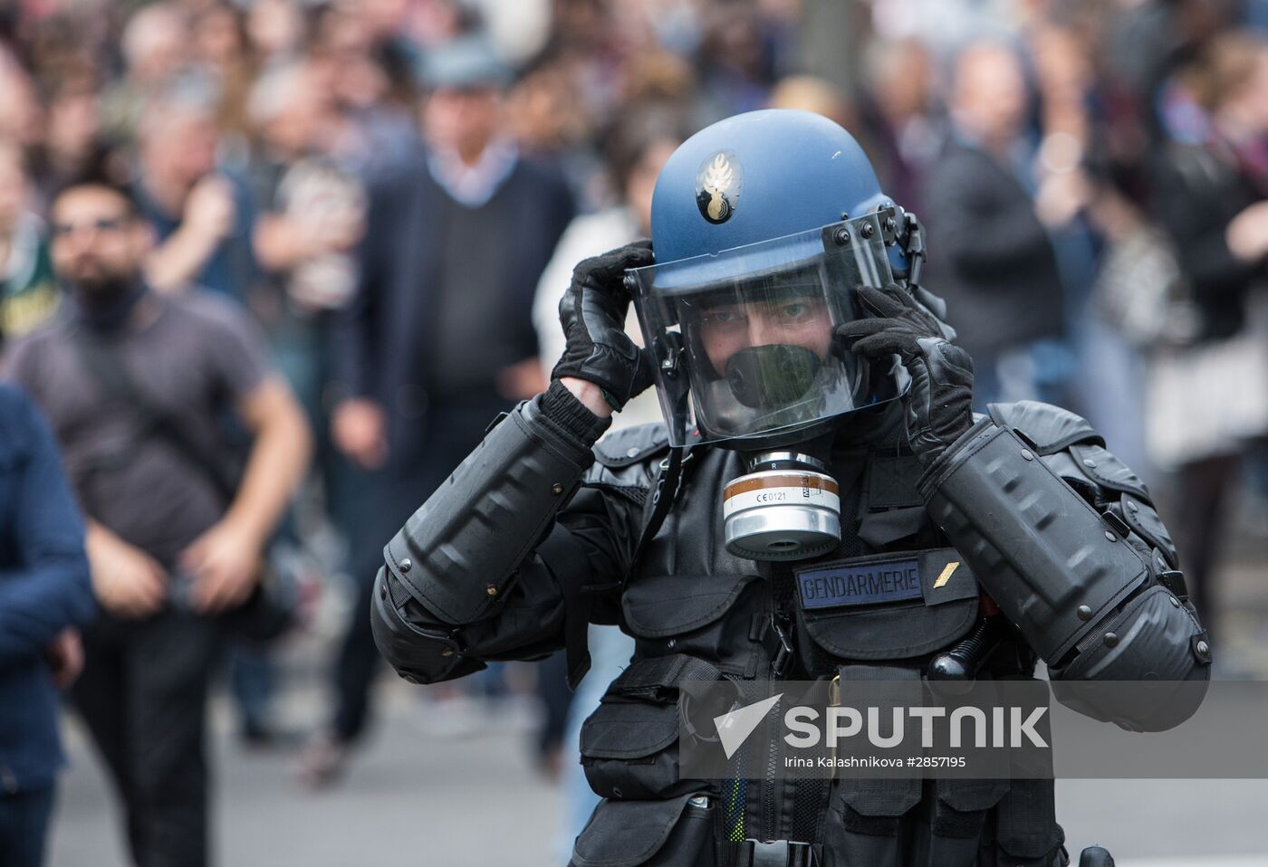 French unions protest against labor reforms